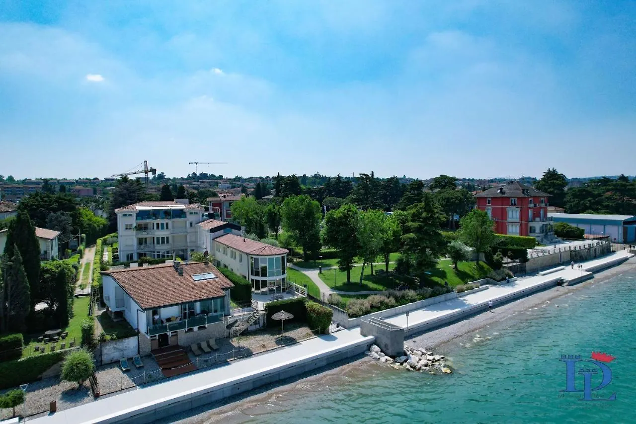 Desenzanoloft Official Partner Marriott Homes & Villas - Villa Meraviglia ديسينسانو ديل غاردا 0*,