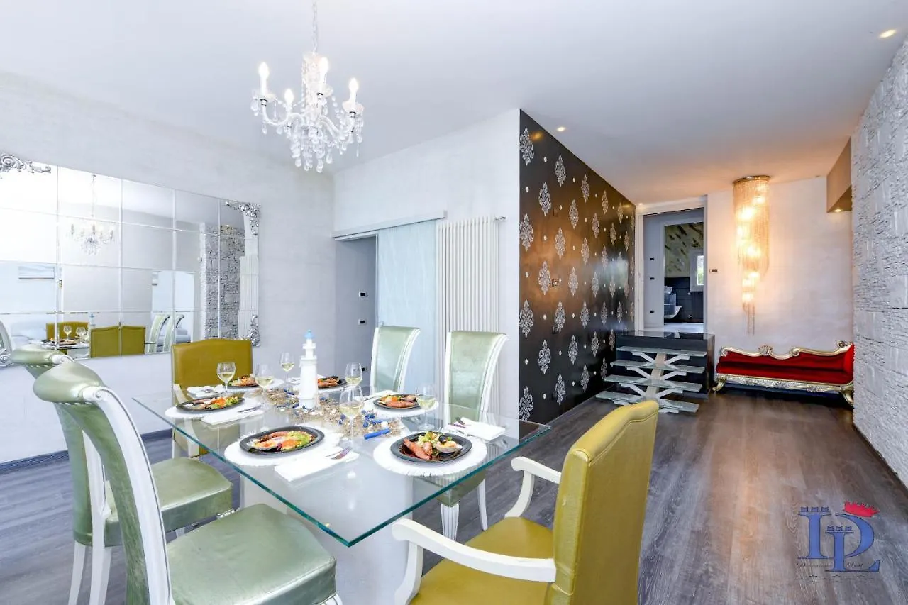 Desenzanoloft Official Partner Marriott Homes & Villas - Villa Meraviglia Ντεζεντσάνο ντελ Γκάρντα