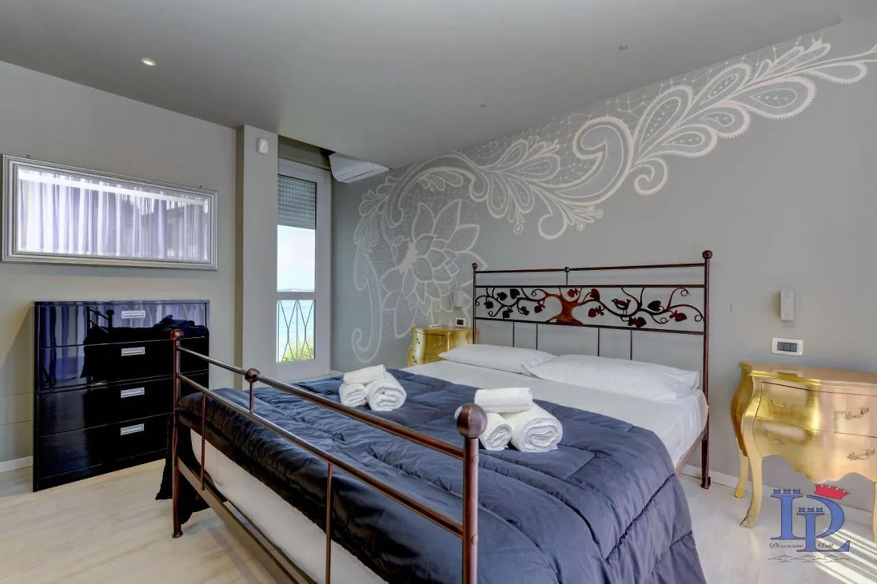 Desenzanoloft Official Partner Marriott Homes & Villas - Villa Meraviglia Ντεζεντσάνο ντελ Γκάρντα 0*,  Ιταλία